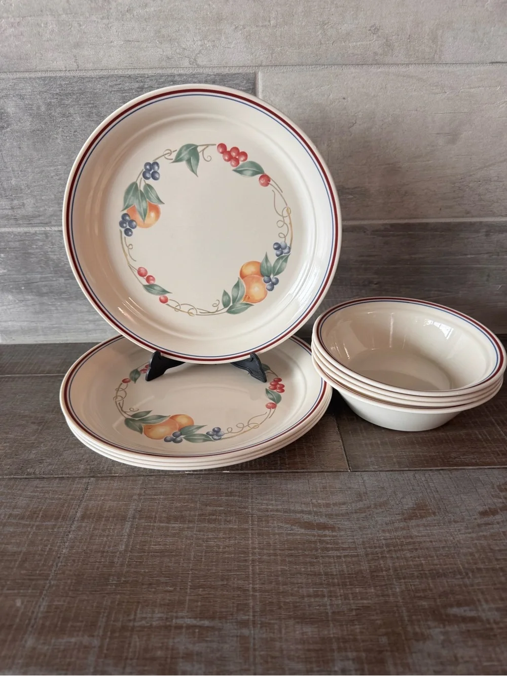 CORELLE ABUNDANCE PATTERN 10.25”dinner PLATES (4) Cereal Bowl (4)